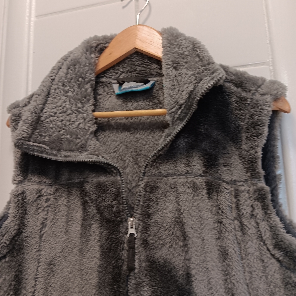 Vest - Picture 10 of 13